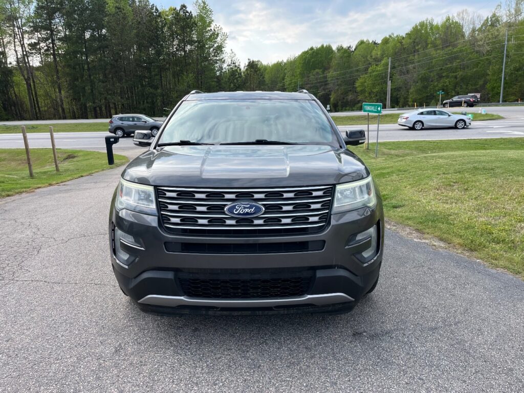 2017 Ford Explorer XLT FWD