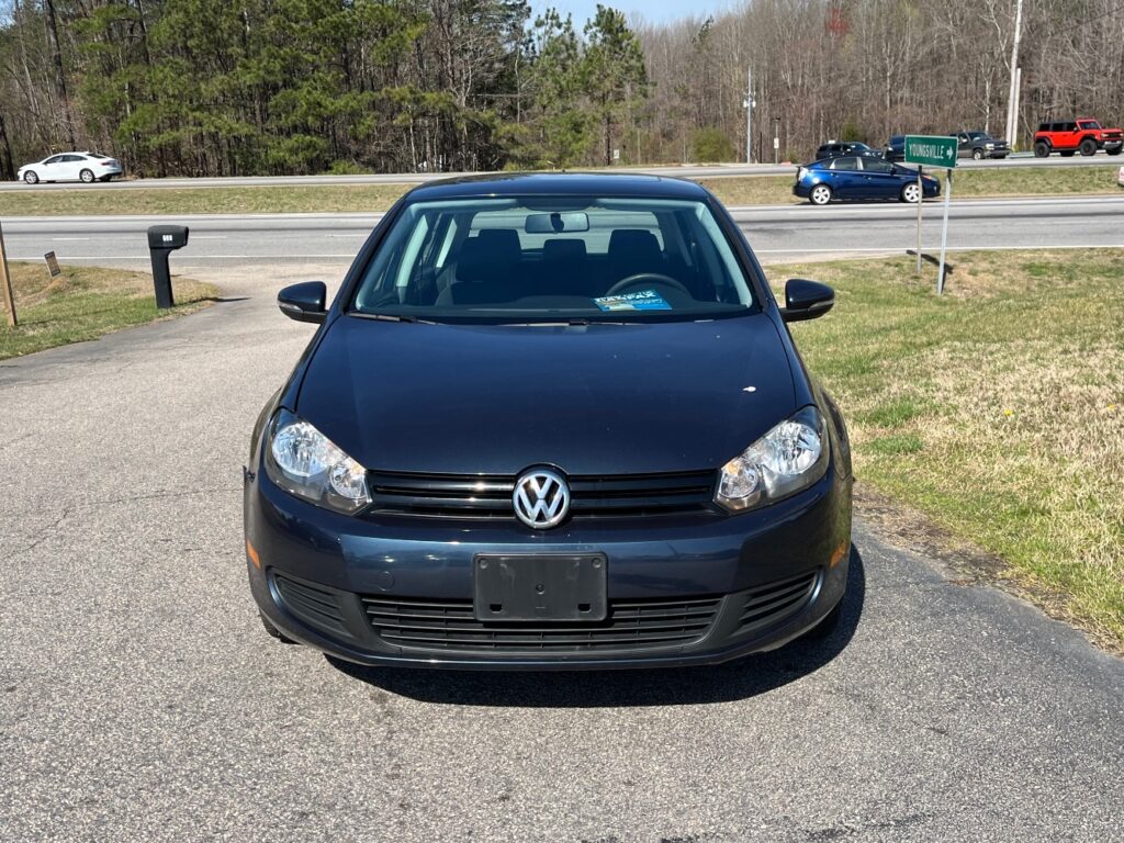 2012 Volkswagen Golf 2.5L 4-Door