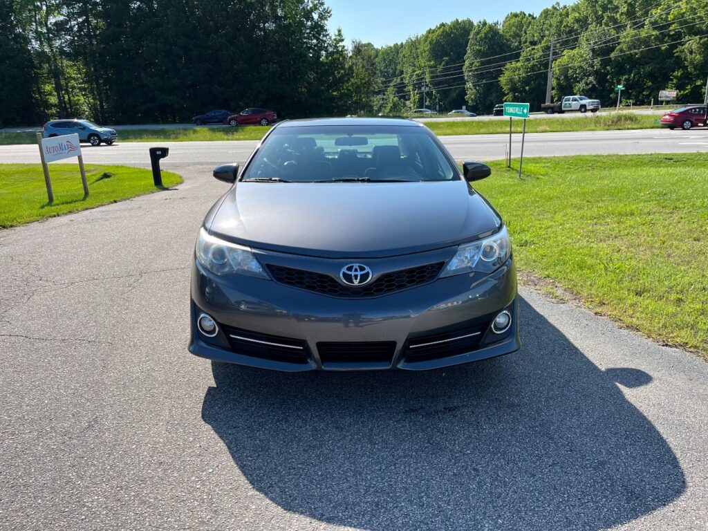 2014 Toyota Camry SE