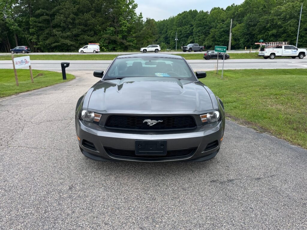 2012 Ford Mustang V6