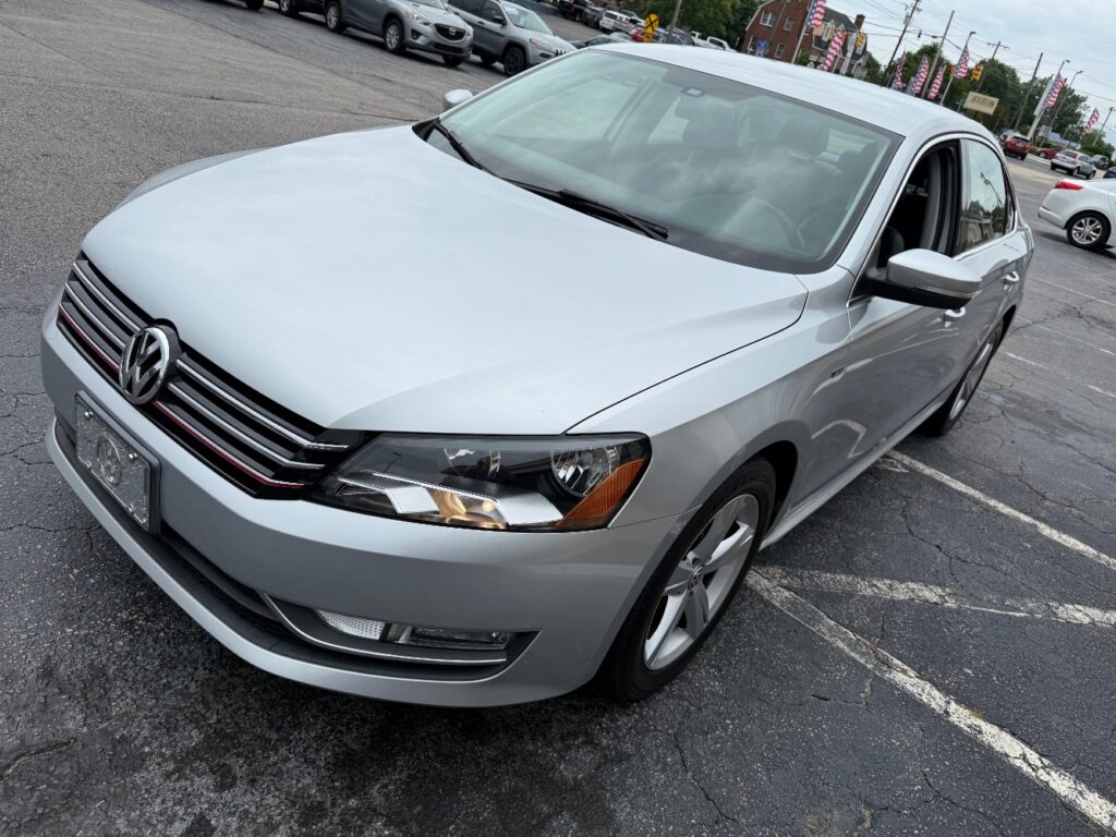2015 Volkswagen Passat 1.8T Limited Edition