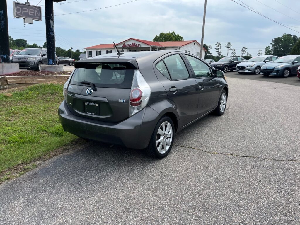 2012 Toyota Prius c C