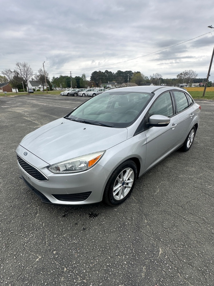 2015 Ford Focus SE Sedan