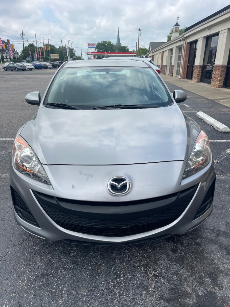 2011 Mazda MAZDA3 i Touring 4-Door