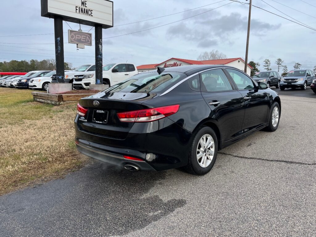 2017 Kia Optima LX