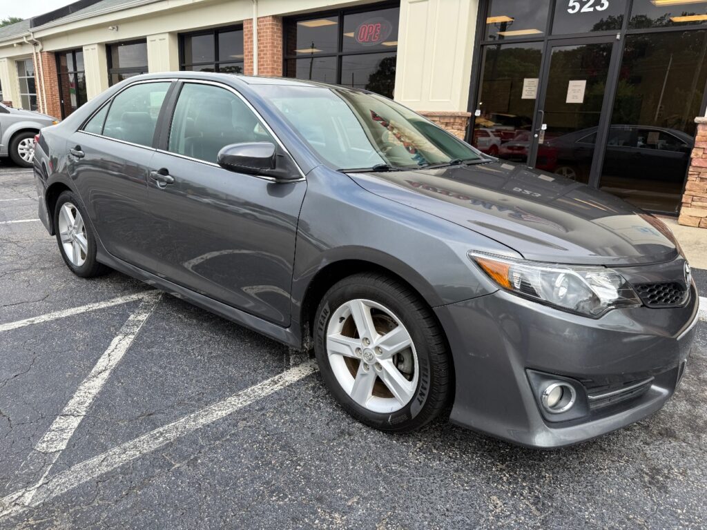 2014 Toyota Camry SE
