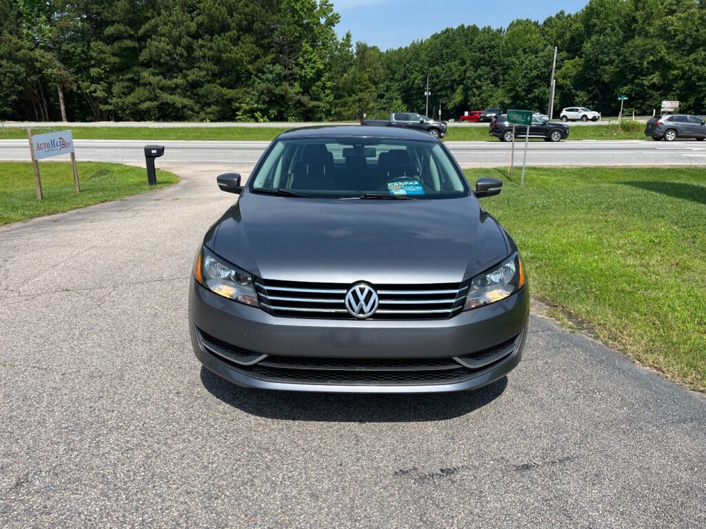 2014 Volkswagen Passat 1.8T Wolfsburg Edition