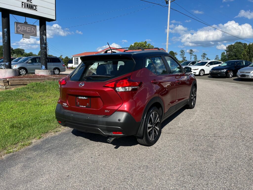2020 Nissan Kicks SV Xtronic CVT