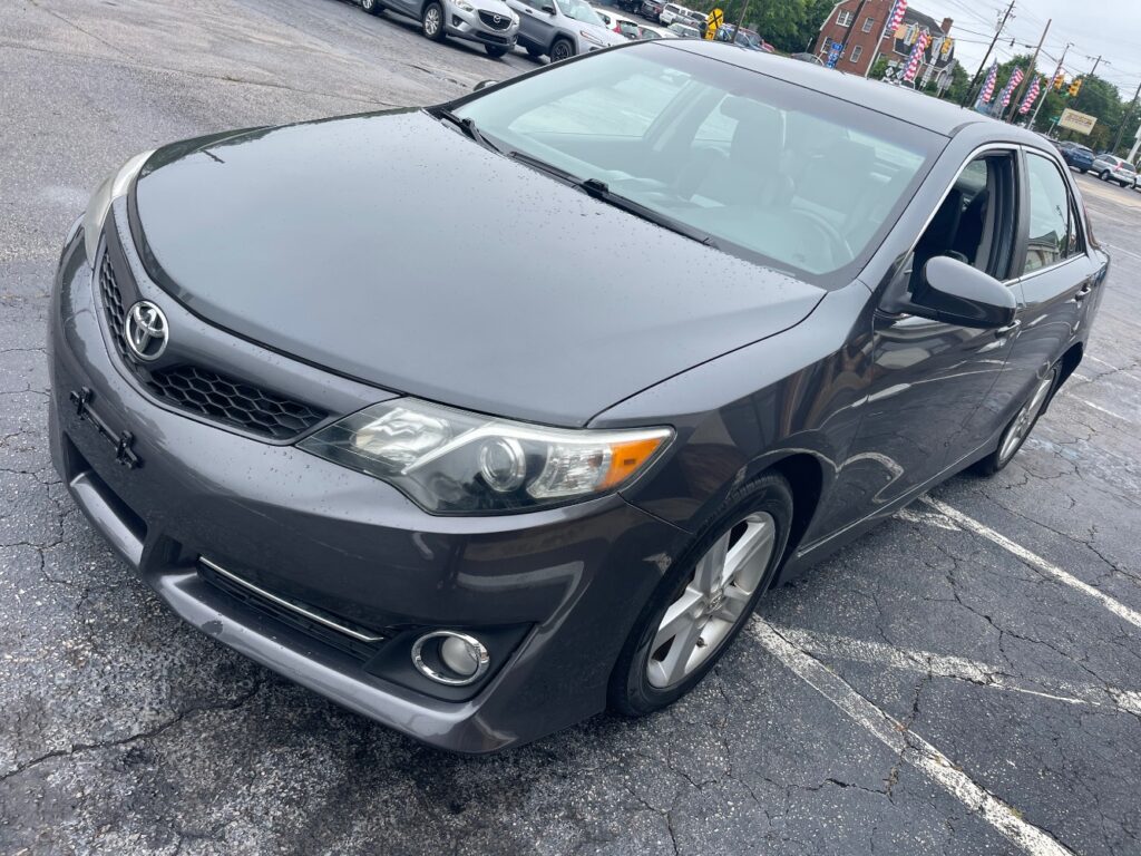 2012 Toyota Camry SE Limited Edition