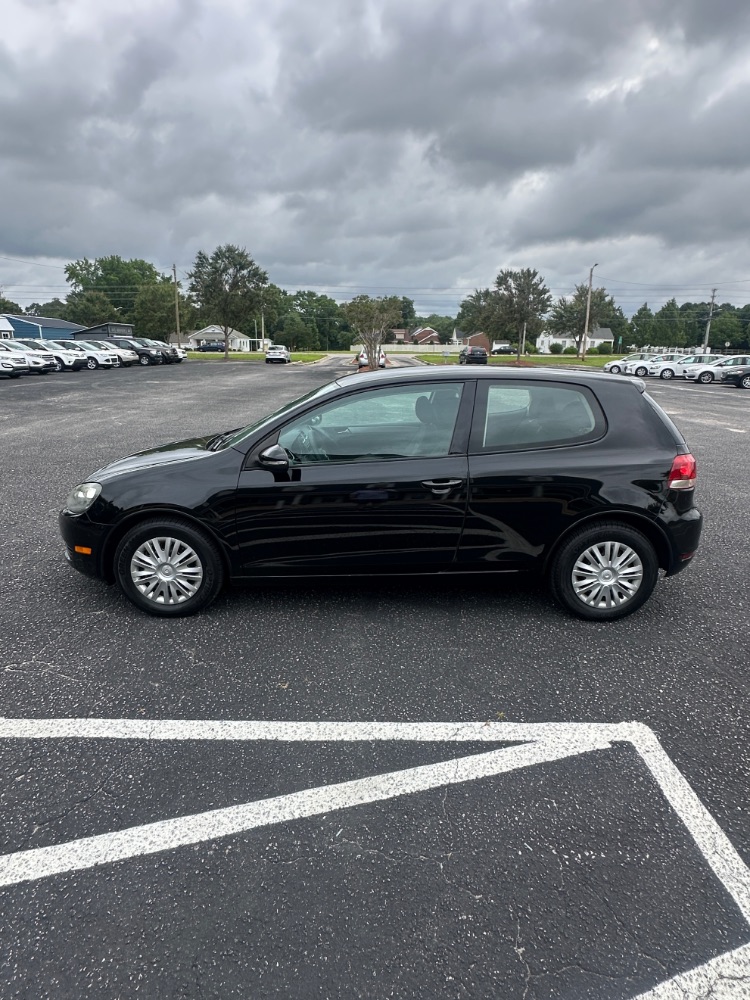 2012 Volkswagen Golf 2.5L 2-Door