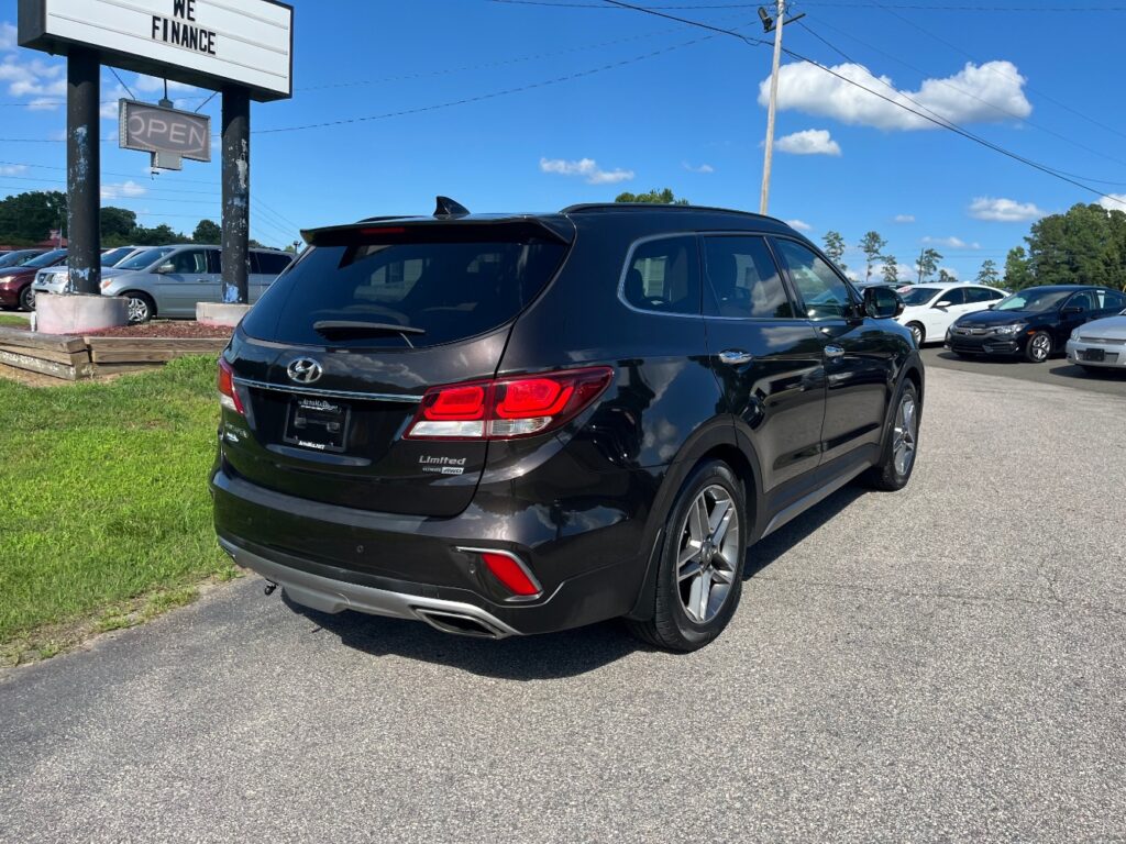 2017 Hyundai Santa Fe Limited Ultimate