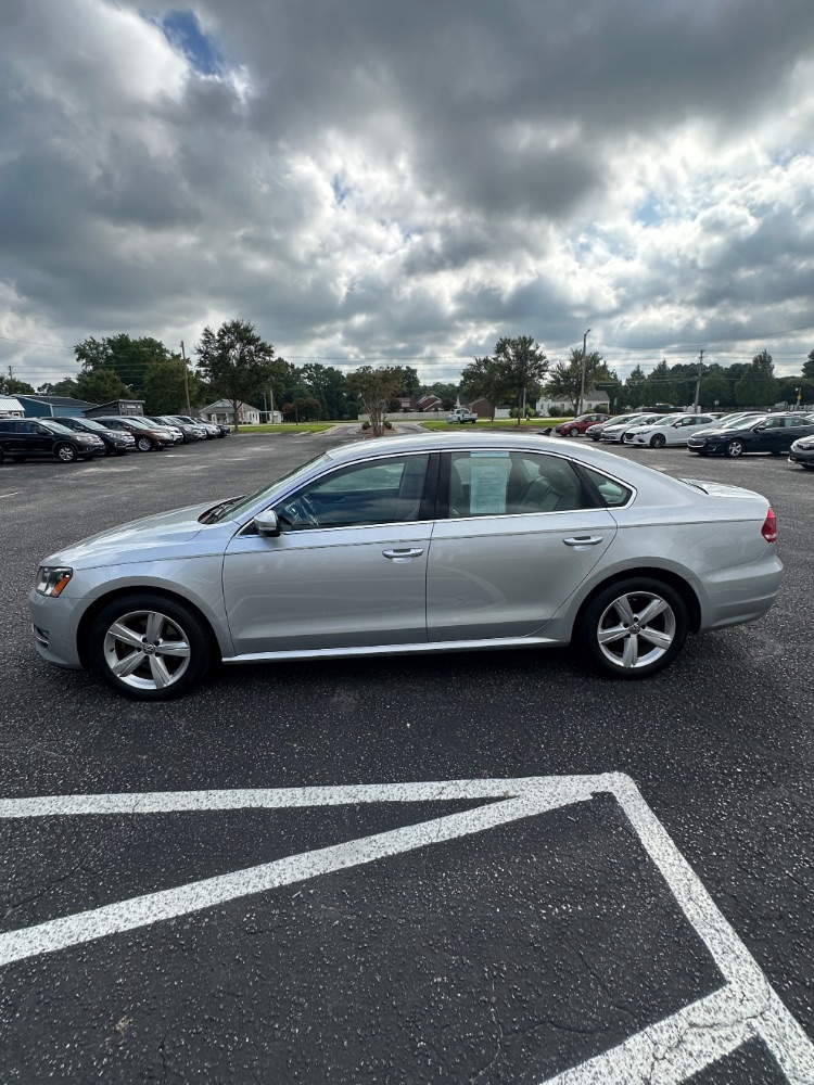 2015 Volkswagen Passat 1.8T Limited Edition