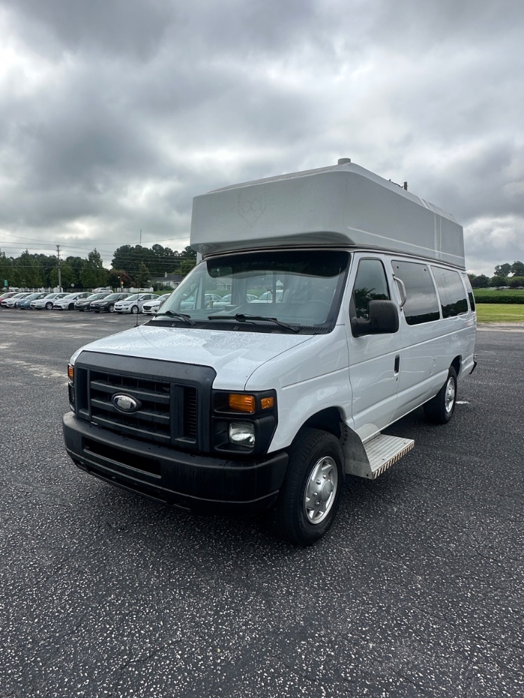 2014 Ford E-350 Super Duty Commercial