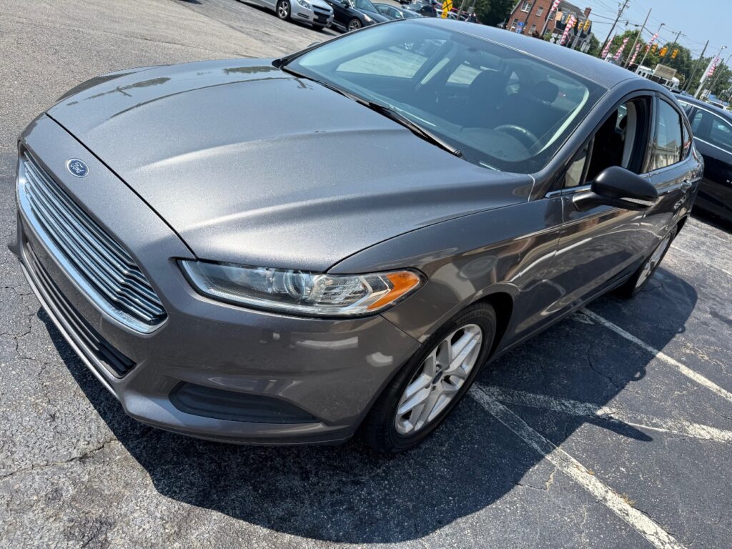 2014 Ford Fusion SE