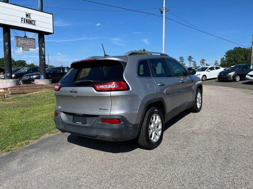 2018 Jeep Cherokee Latitude FWD