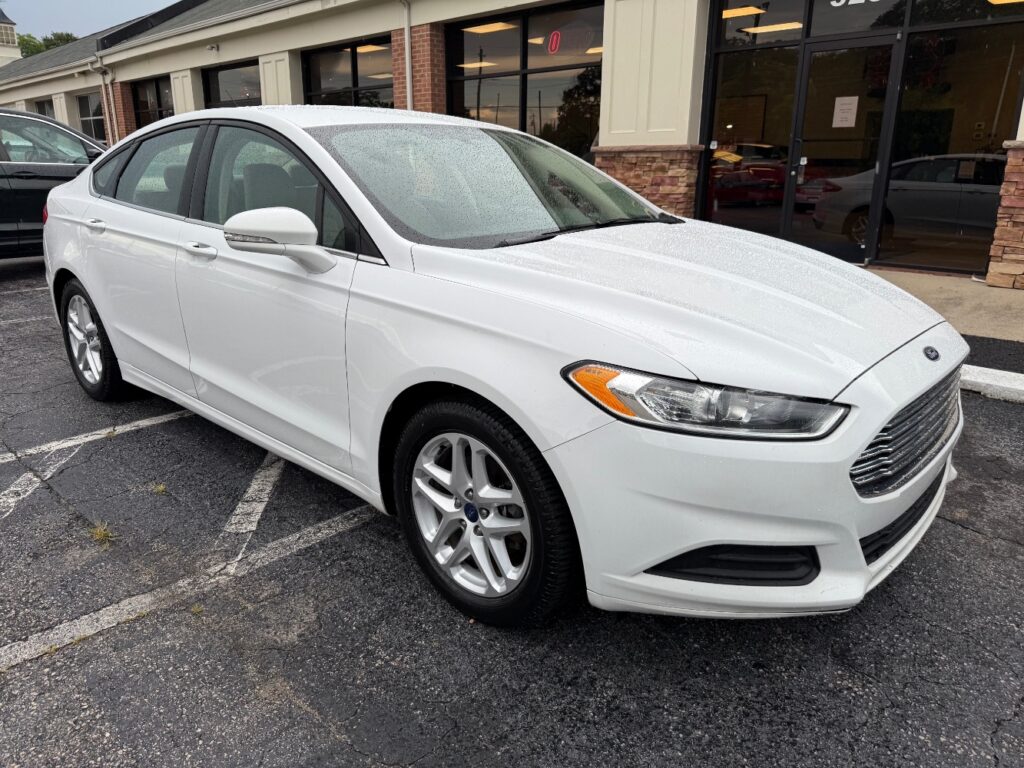 2015 Ford Fusion SE