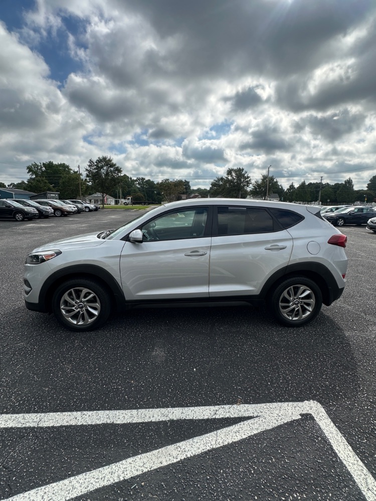2016 Hyundai Tucson SE