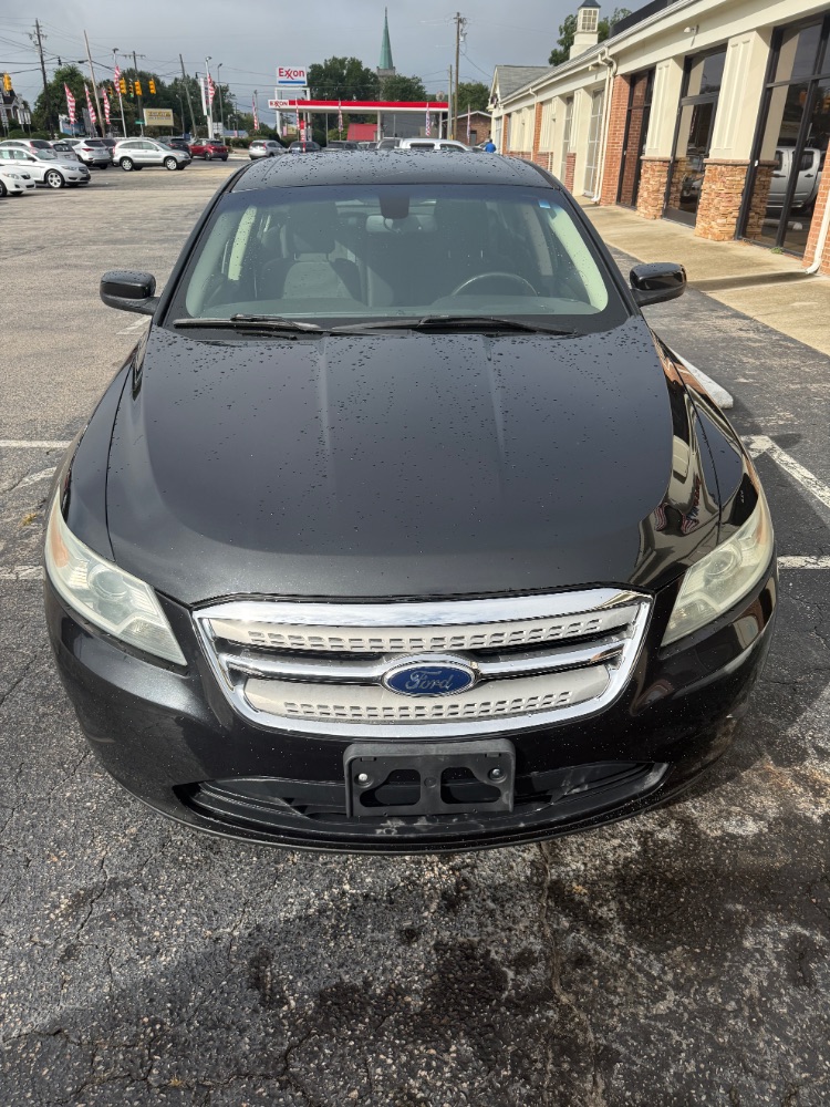 2010 Ford Taurus SEL