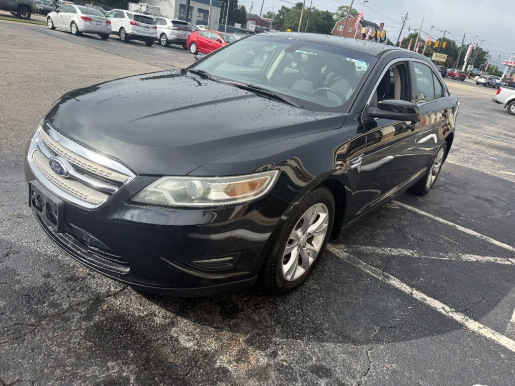 2010 Ford Taurus SEL