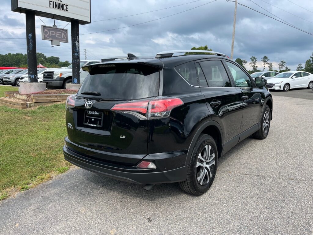 2016 Toyota RAV4 LE