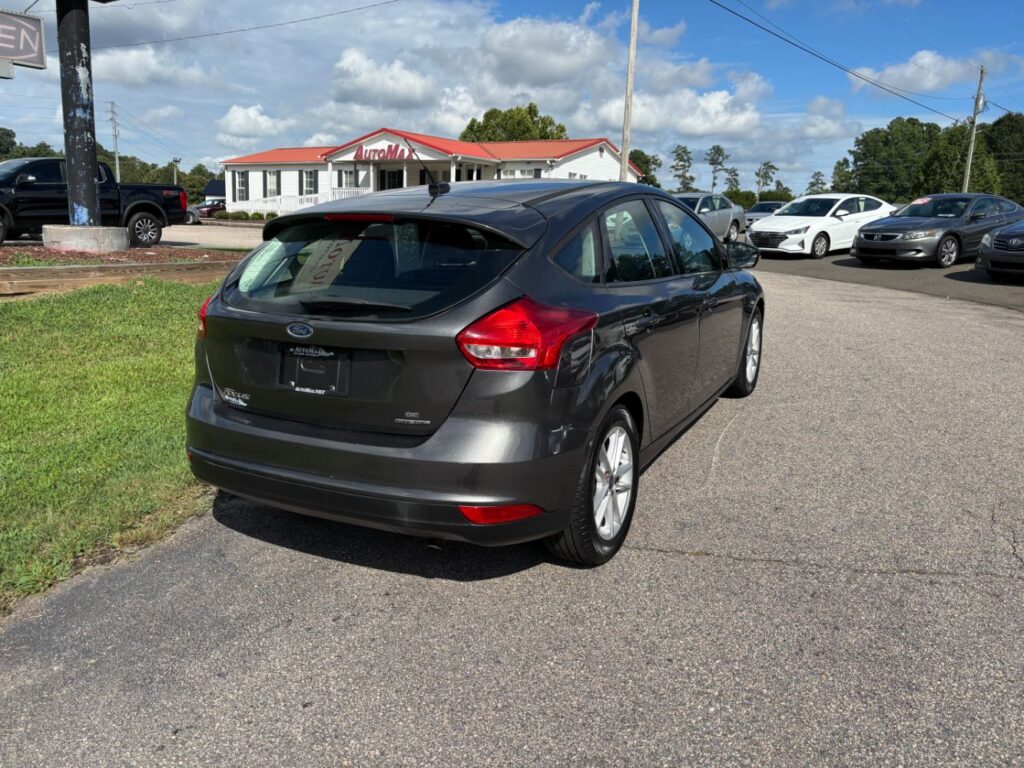 2015 Ford Focus SE Hatch