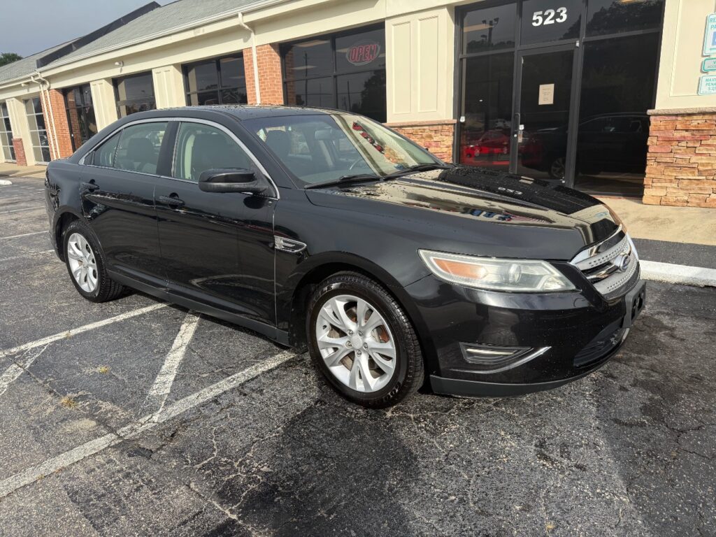 2010 Ford Taurus SEL