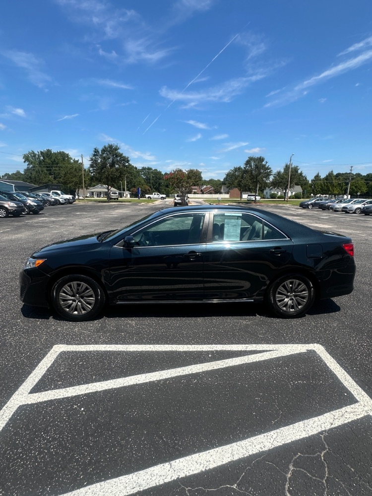 2014 Toyota Camry LE