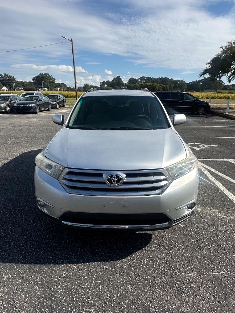 2012 Toyota Highlander SE