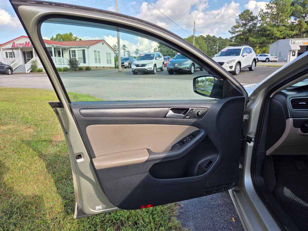 2014 Volkswagen Jetta 2.0L S