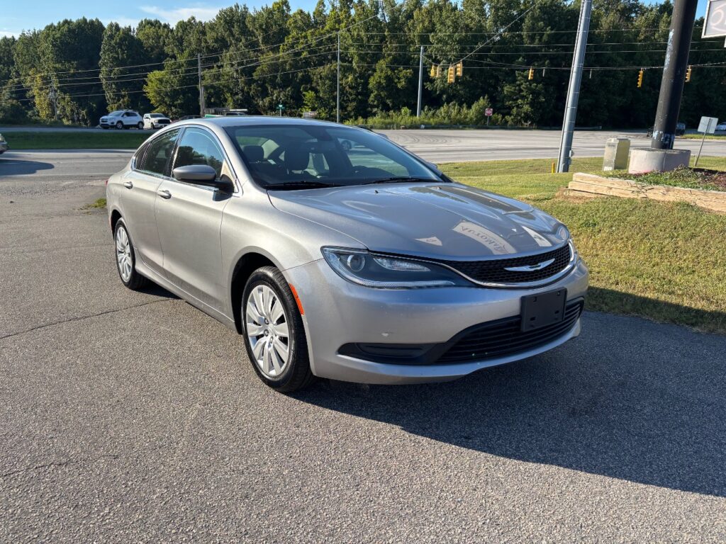 2017 Chrysler 200 LX