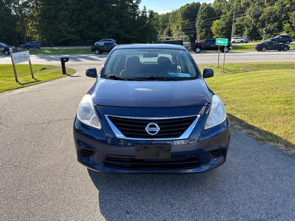 2014 Nissan Versa 1.6 SL Sedan