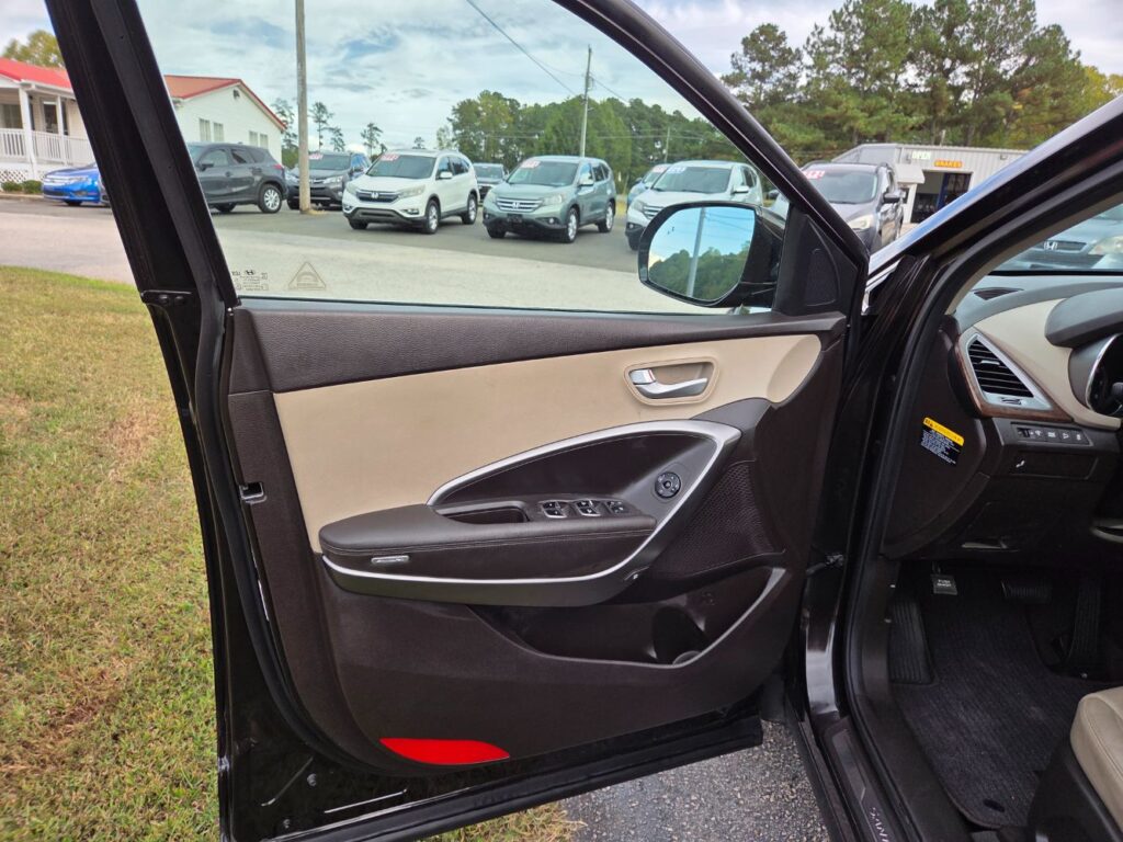 2017 Hyundai Santa Fe SE