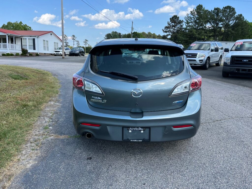 2013 Mazda 3 i Touring
