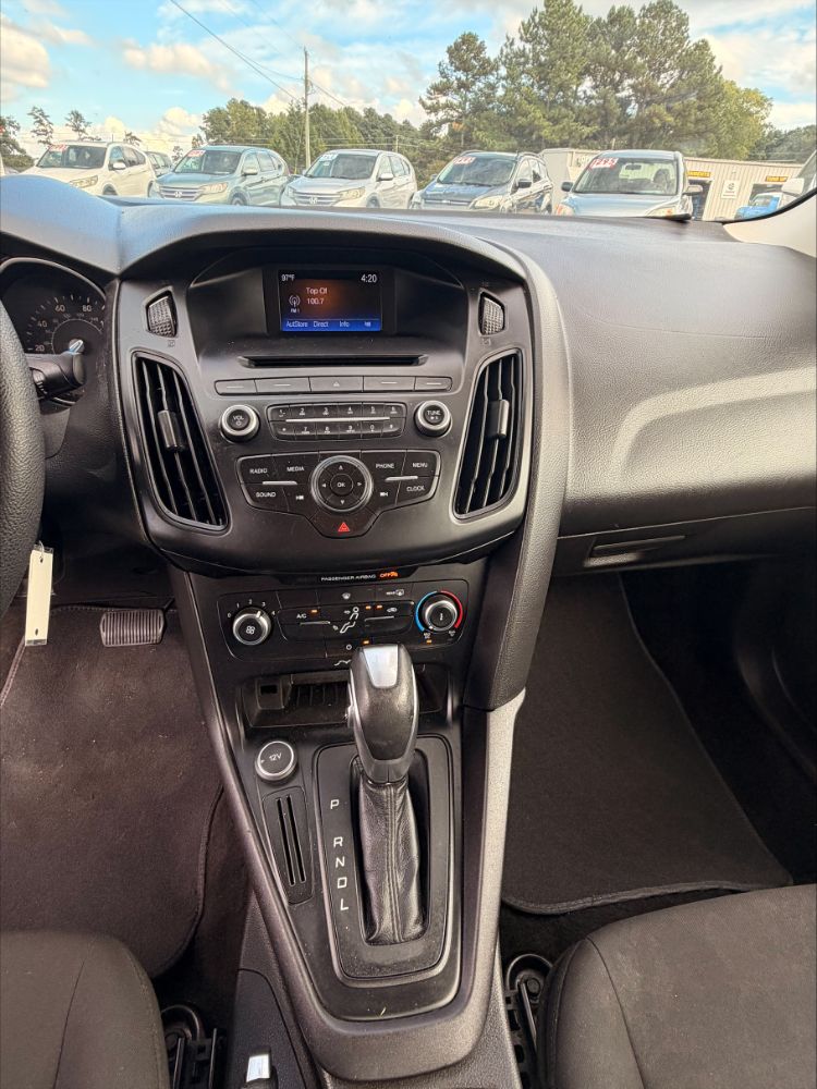 2015 FORD FOCUS SE Sedan