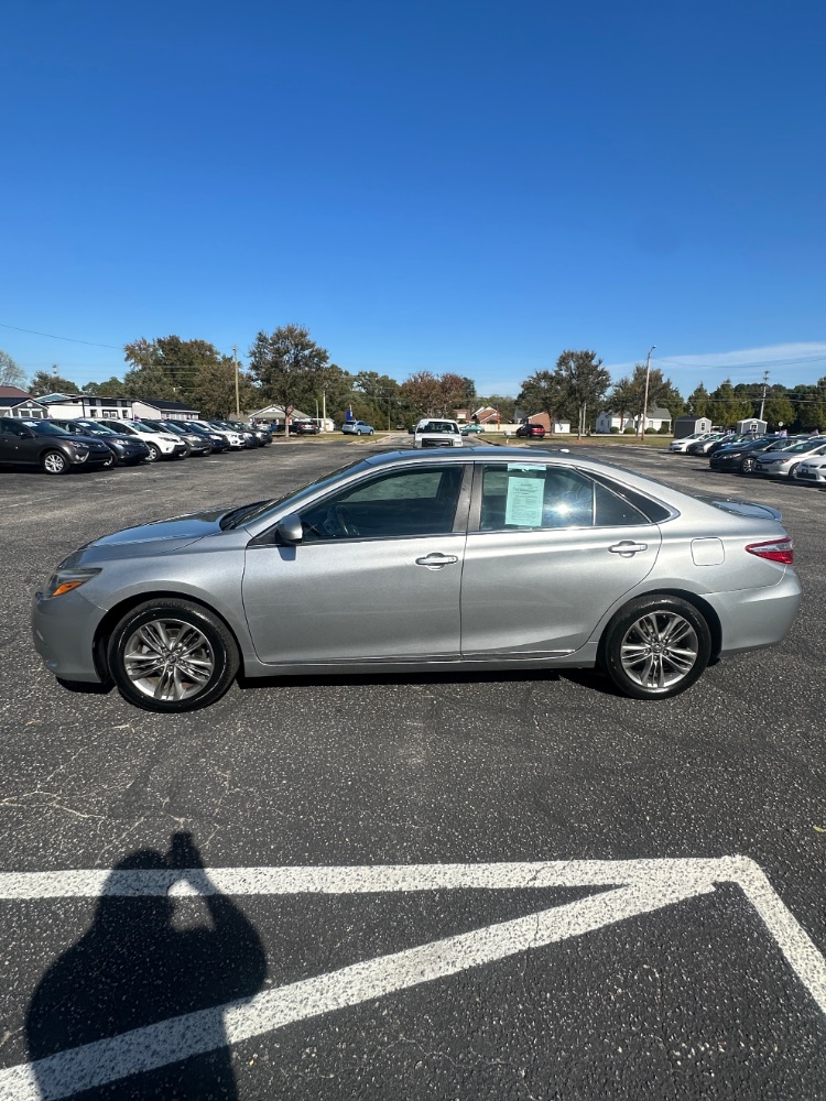 2017 Toyota Camry SE