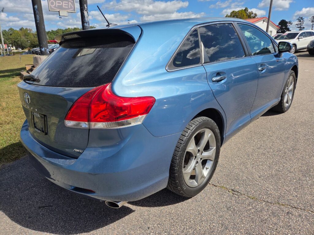 2010 Toyota Venza Base V6