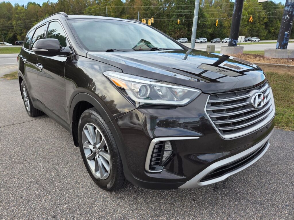 2017 Hyundai Santa Fe SE