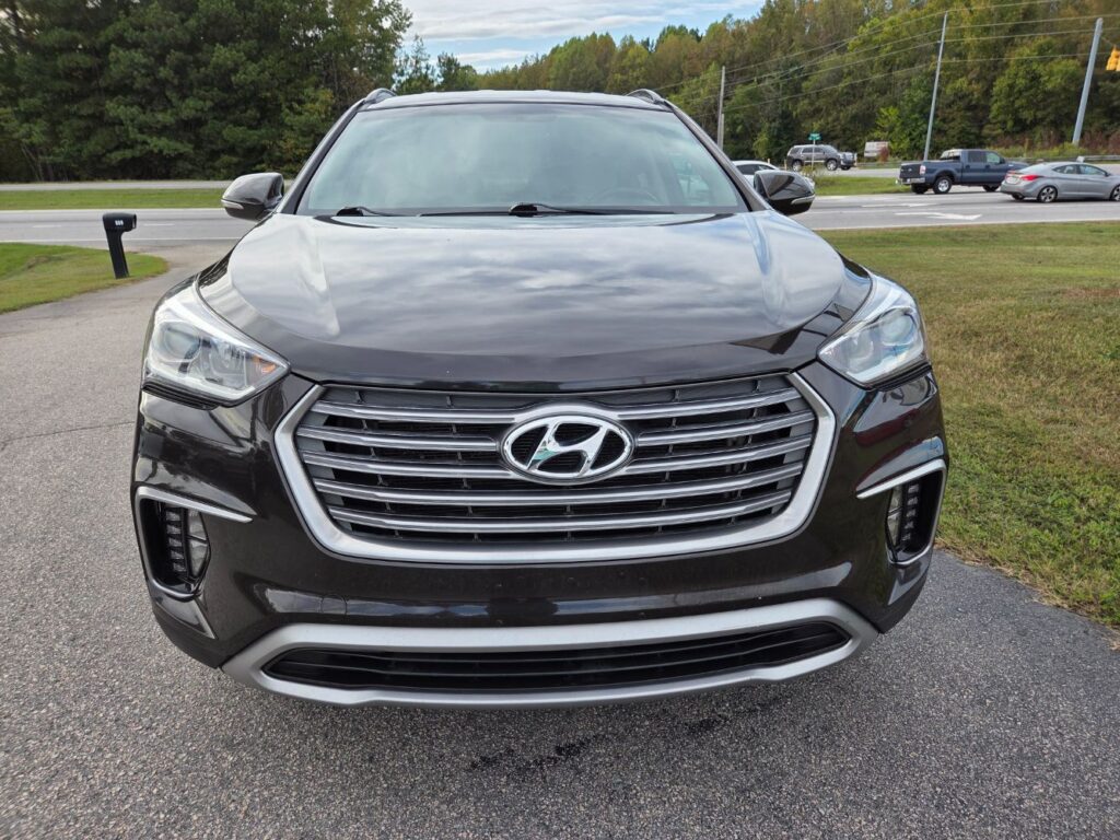 2017 Hyundai Santa Fe SE