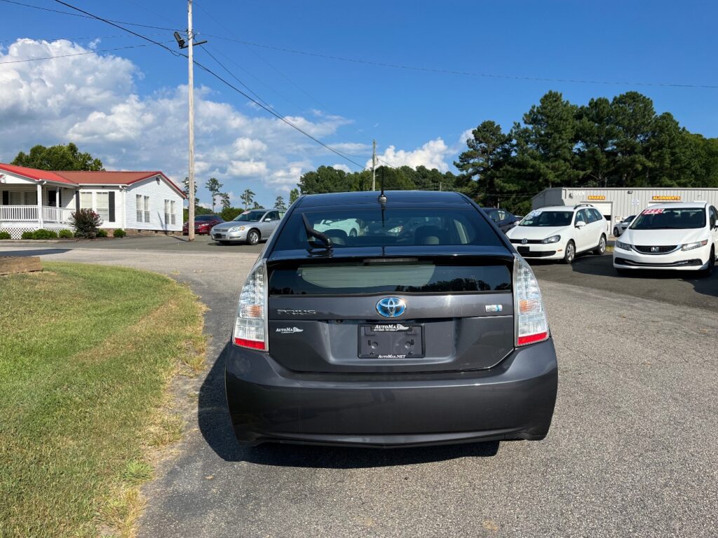 2010 Toyota Prius II | III | IV | V | I