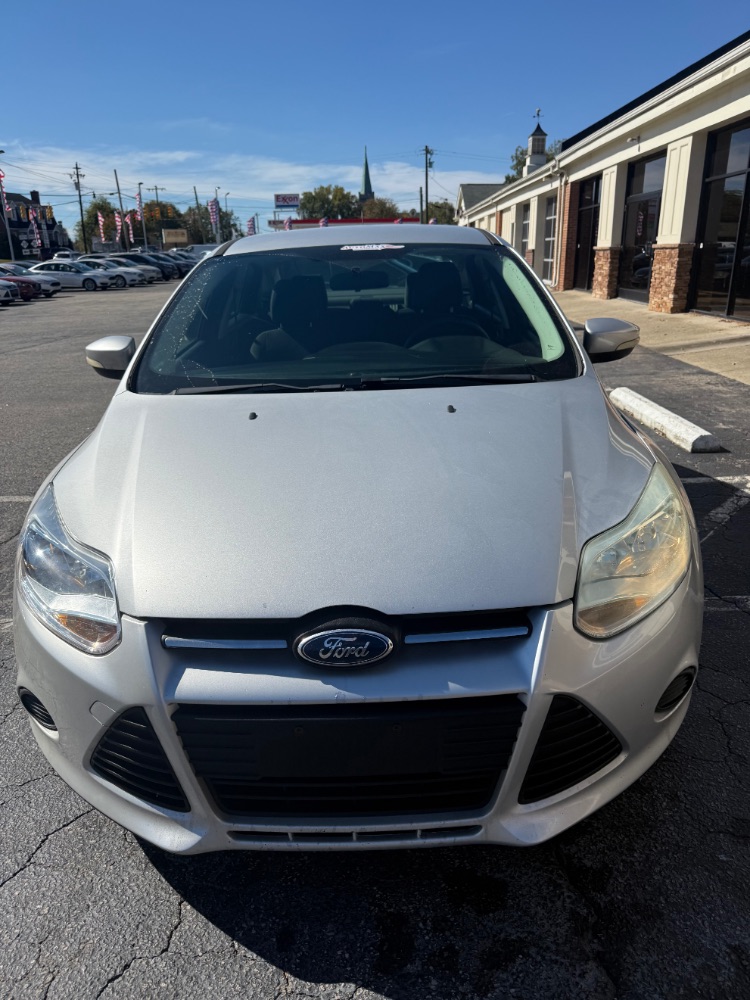 2014 Ford Focus SE Sedan
