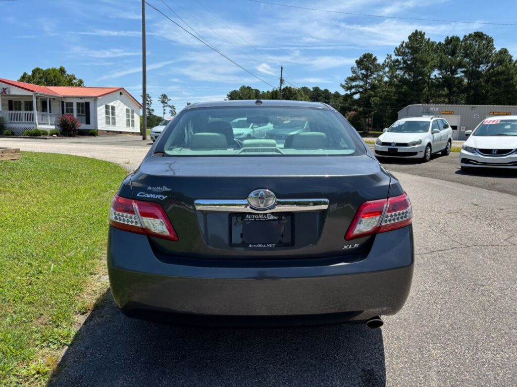 2010 Toyota Camry XLE