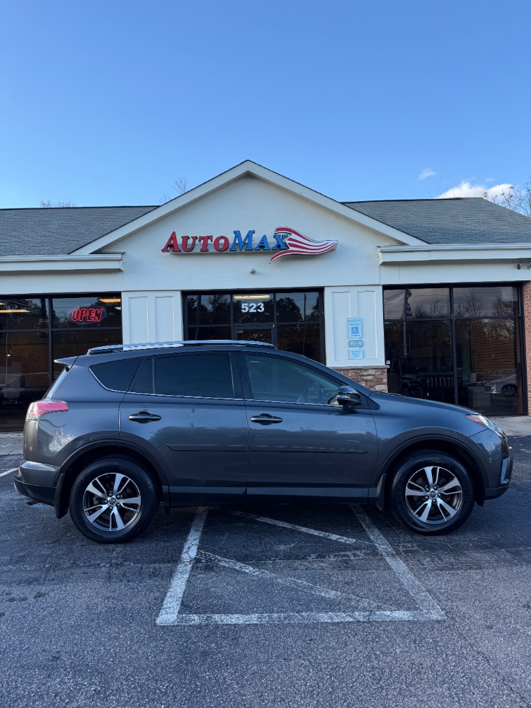 2018 Toyota RAV4 XLE | Adventure