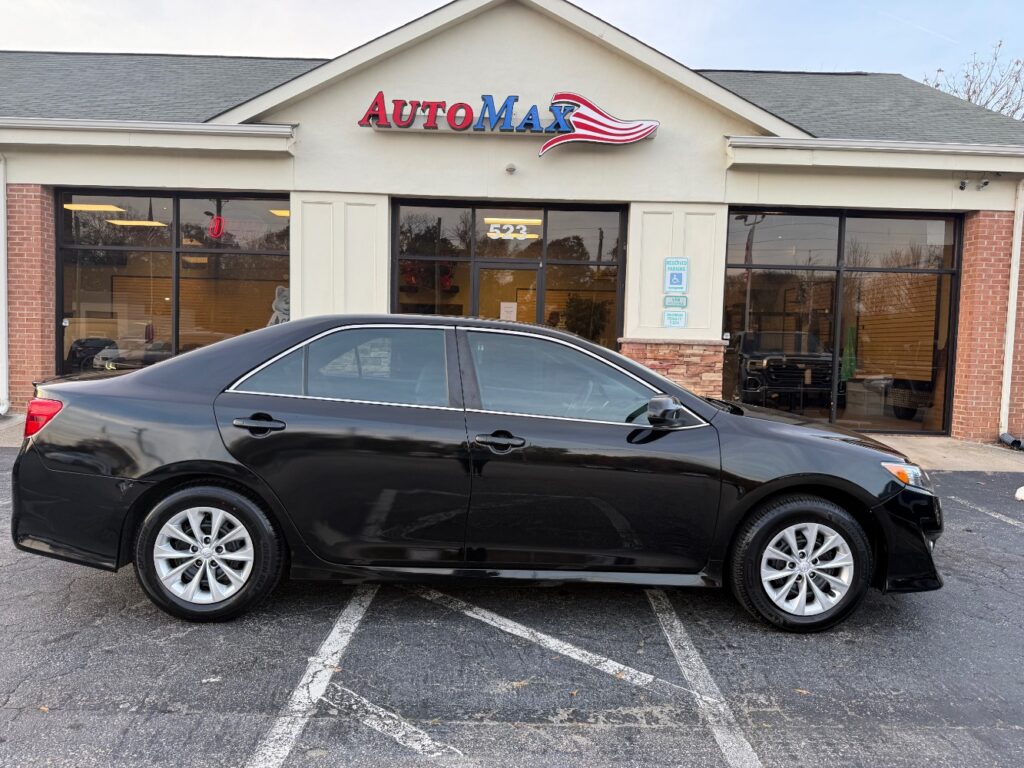 2014 Toyota Camry L | LE | XLE | SE | SE Sport