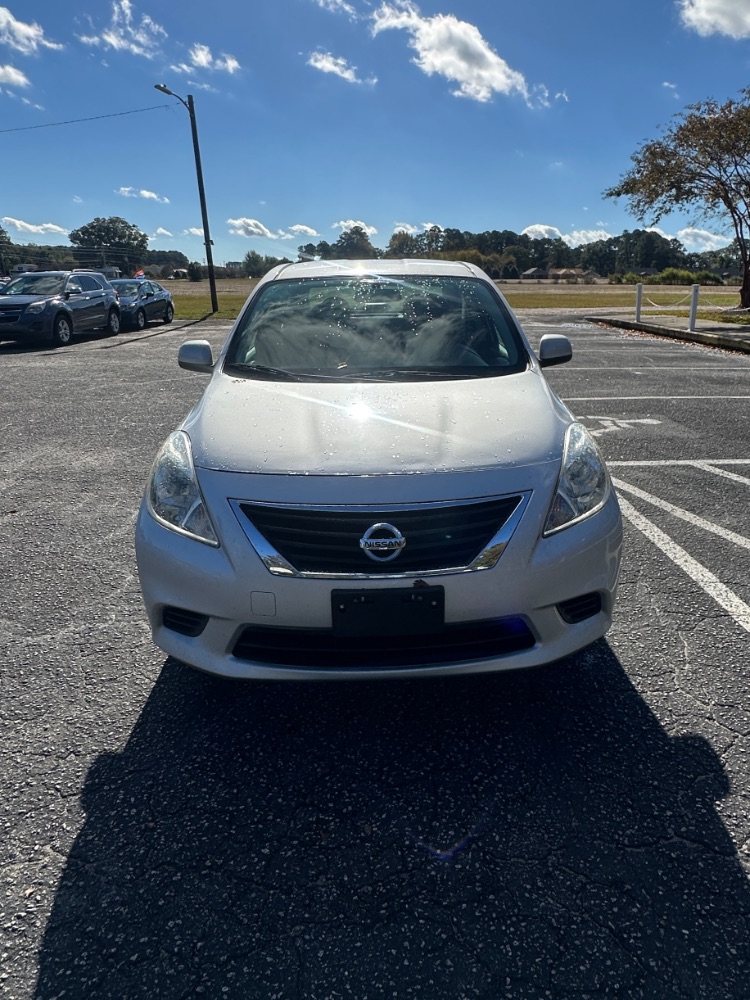2012 Nissan Versa 1.6 S Sedan