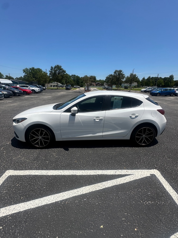2015 Mazda Mazda3 Hatchback i Sport