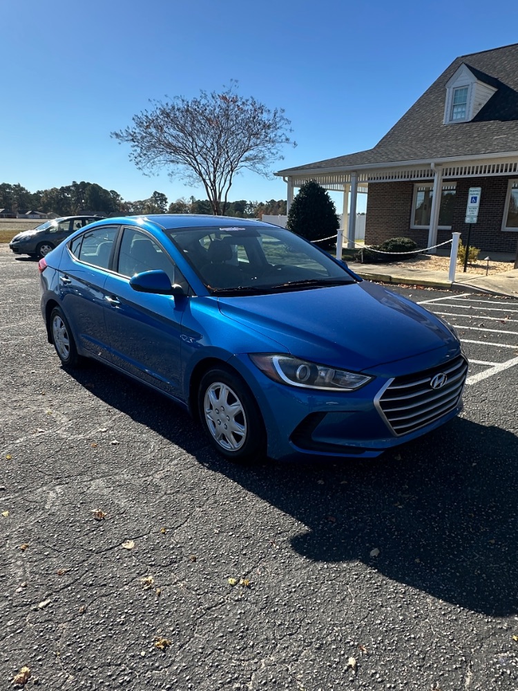 2017 Hyundai Elantra SE photo 3