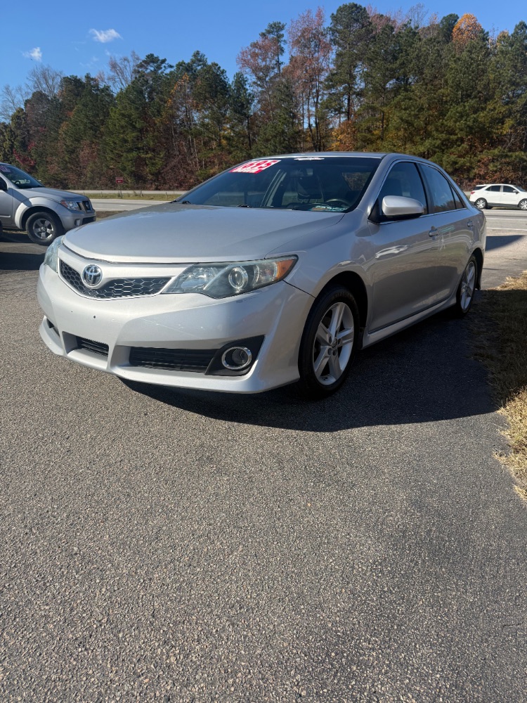 2014 Toyota Camry SE