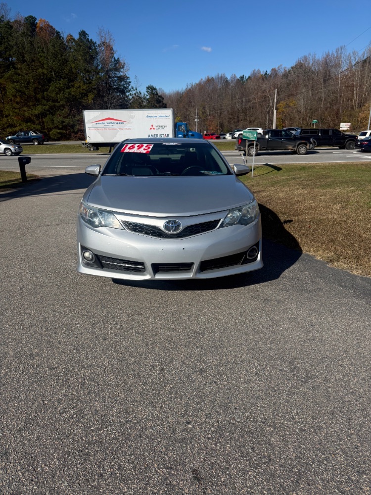 2014 Toyota Camry SE