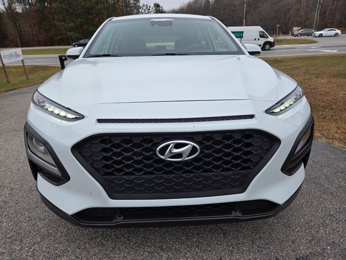 2020 Hyundai Kona SE photo 2