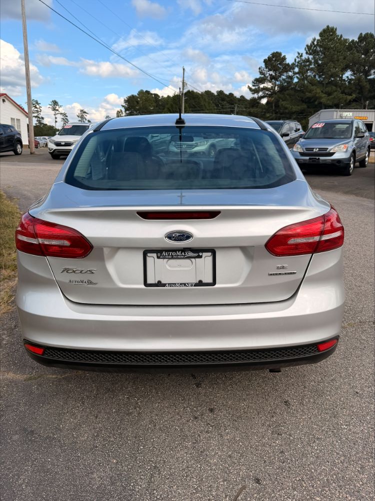 2015 FORD FOCUS SE Sedan